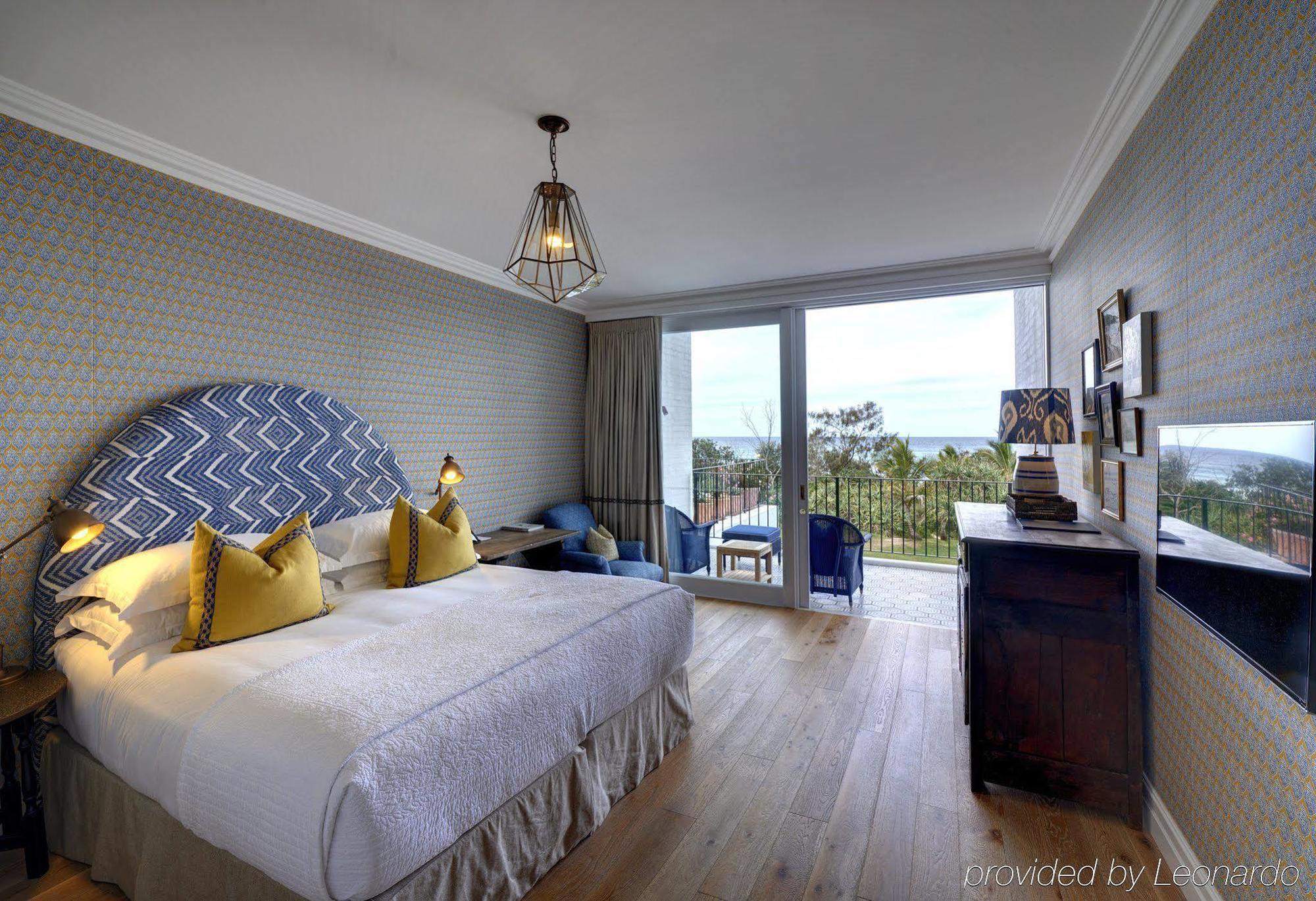 Halcyon House Hotel คาบารีทาบีช ภายนอก รูปภาพ