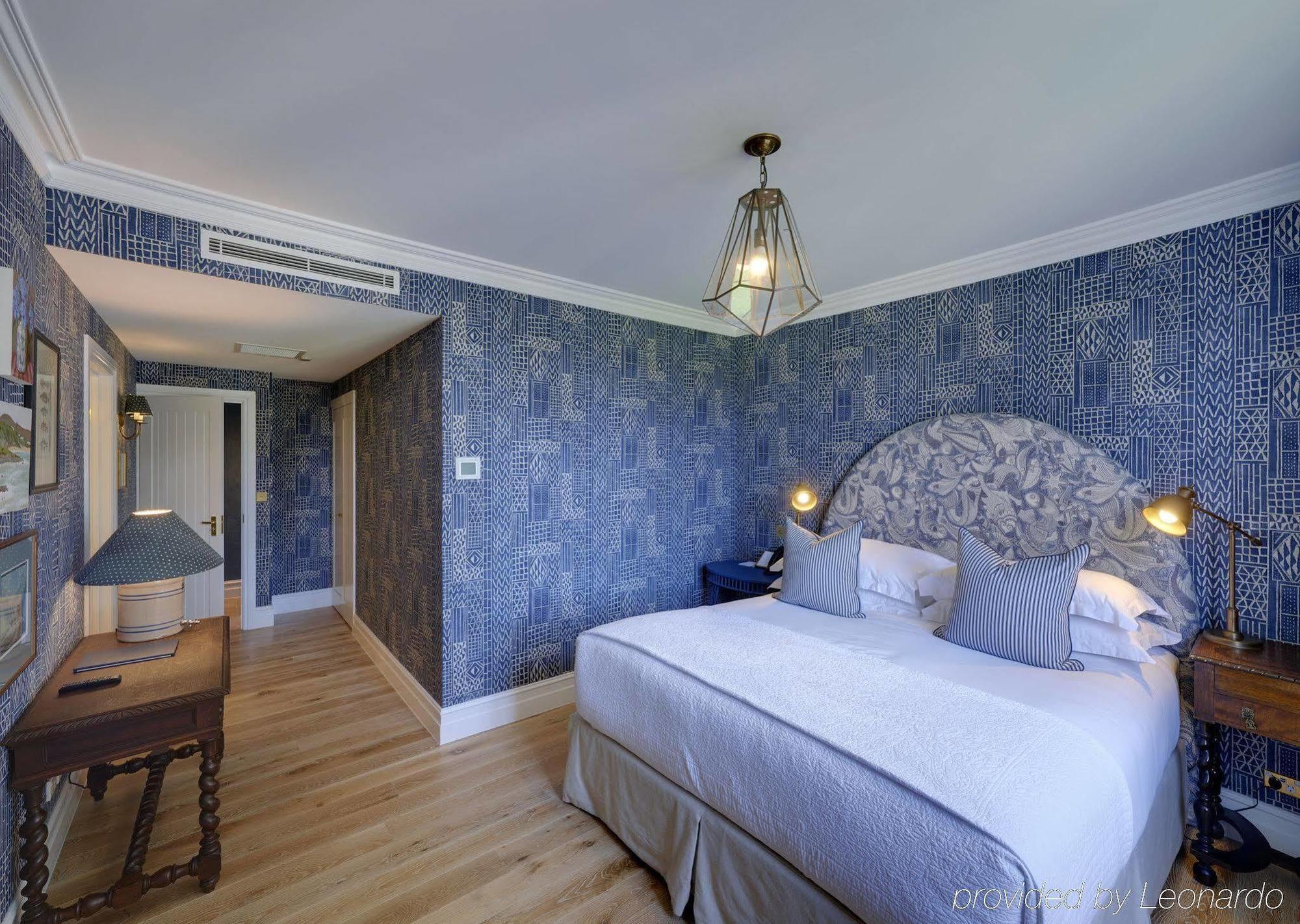 Halcyon House Hotel คาบารีทาบีช ภายนอก รูปภาพ
